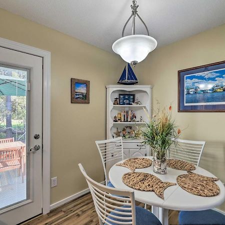 Beaufort Pad With Patio 3 Blocks To Waterfront! Bagian luar foto